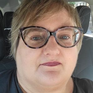 Meet your Posher, Gale